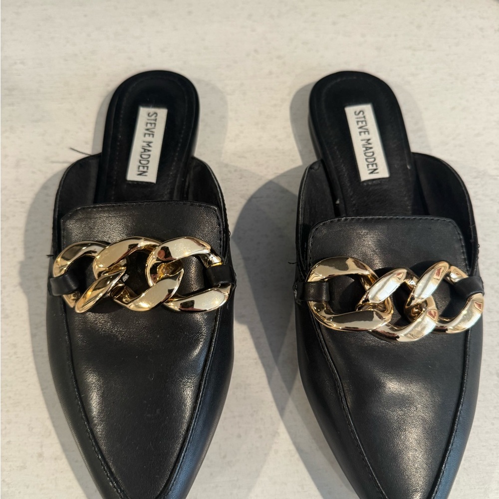 Steve Madden Black Mules with Gold Chain